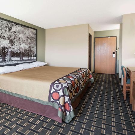 Super 8 By Wyndham Greenville Exterior foto